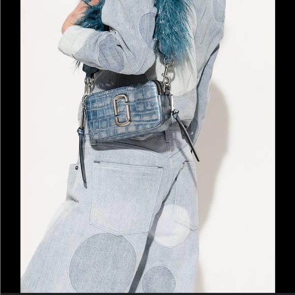 Marc Jacobs Blue Croc-Embossed Crossbody Bag - Picture 13 of 16